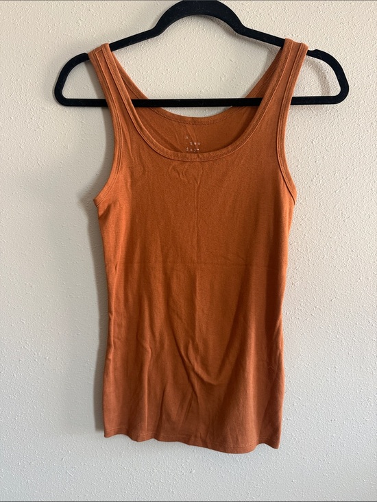 a new day Tops - a new day Sleeveless Scoop Neck Tank in Rust